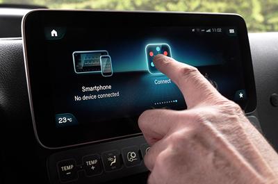 Mercedes-Benz Trucks teams up with Microlise to offer easy, low-cost SmartFlow app access