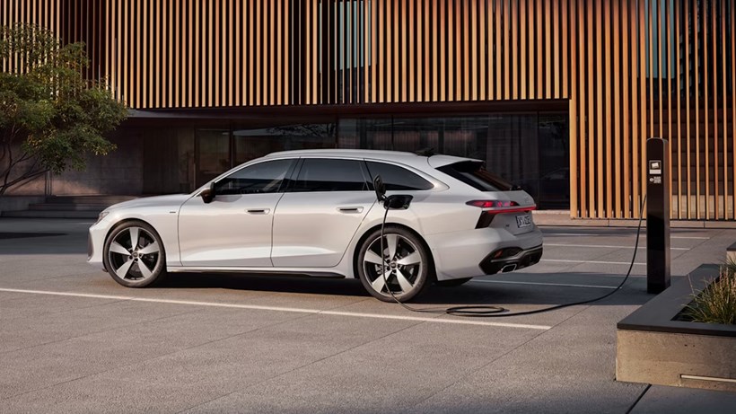 New Audi A6 Avant e-Hybrid