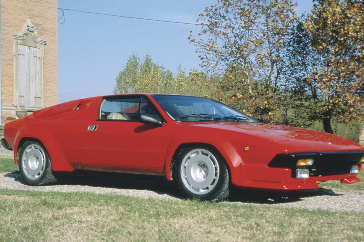 Red Lamborghini Diablo (1990-2001)