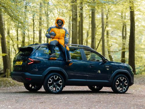 Dacia Supports Adventurer Akke Rahman on Quest to Conquer K2