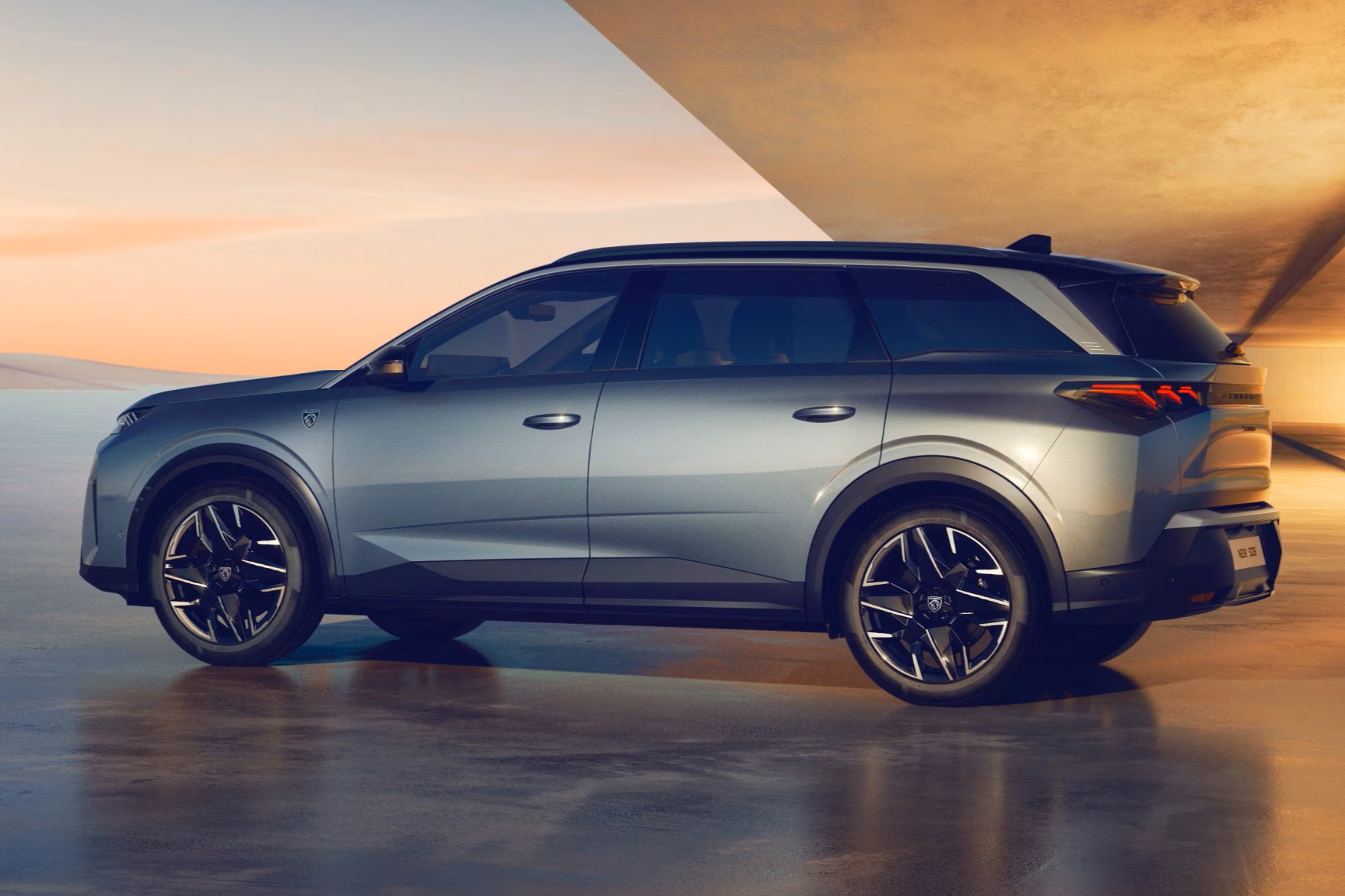 5008 - Save up to £5,950