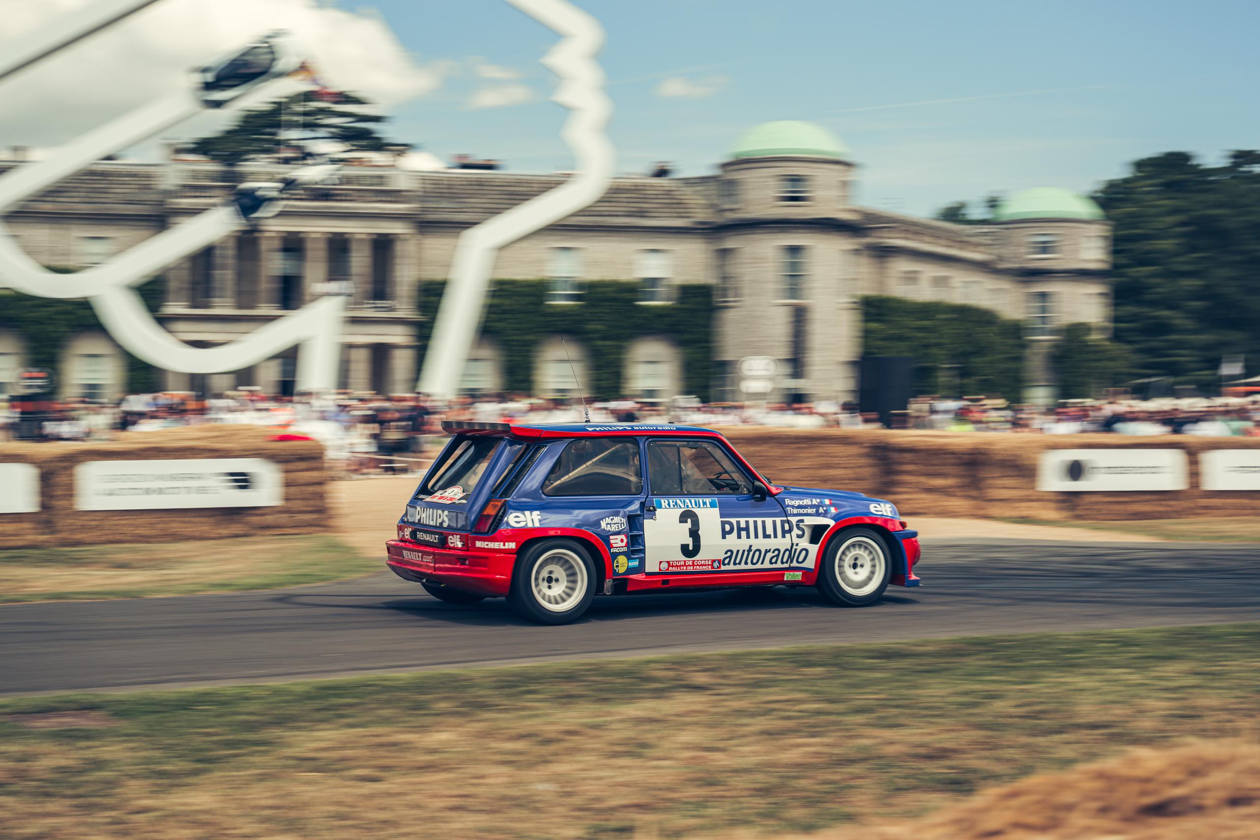 RENAULT 4, RENAULT 5 AND RENAULT 5 TURBO 3E WOW THE SELL-OUT CROWDS AT GOODWOOD FESTIVAL OF SPEED
