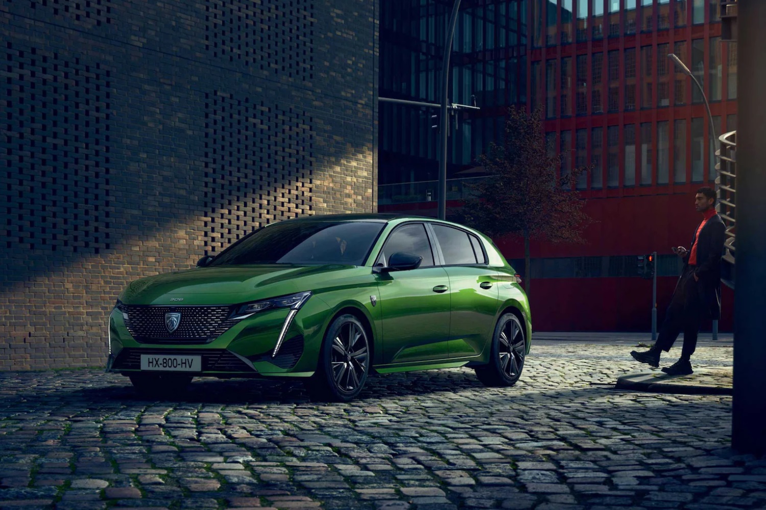 Peugeot 308 side on