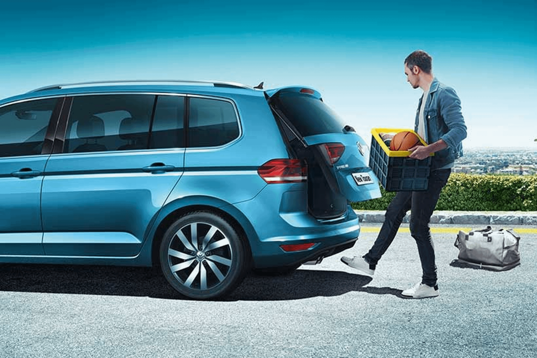 Volkswagen Touran Finance Deals