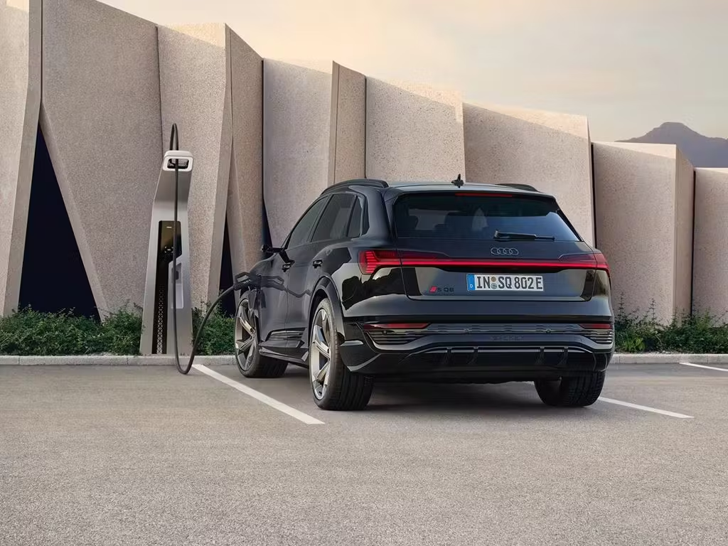 Audi SQ8 E-Tron On Charge