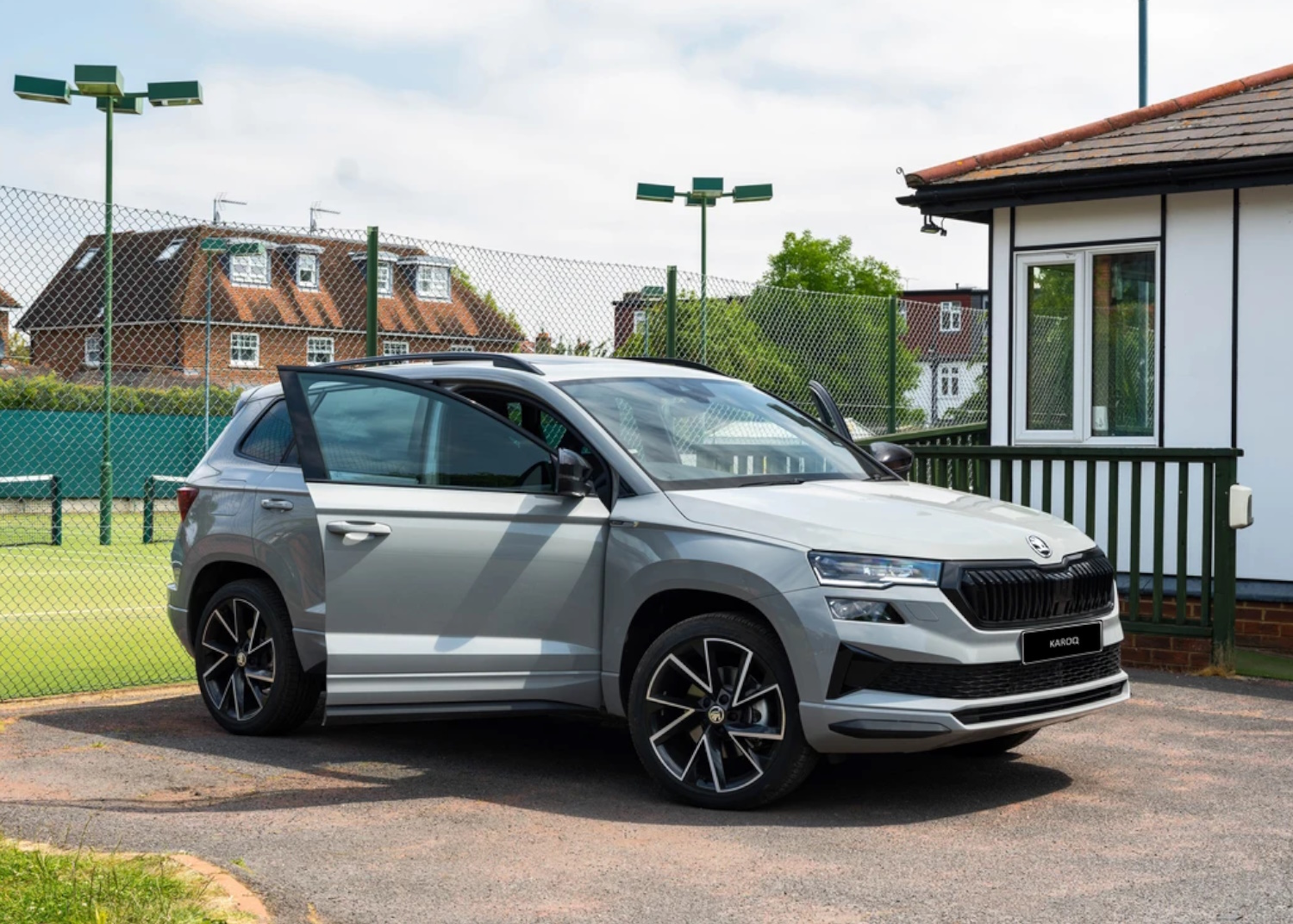 Silver SKODA Karoq Exterior