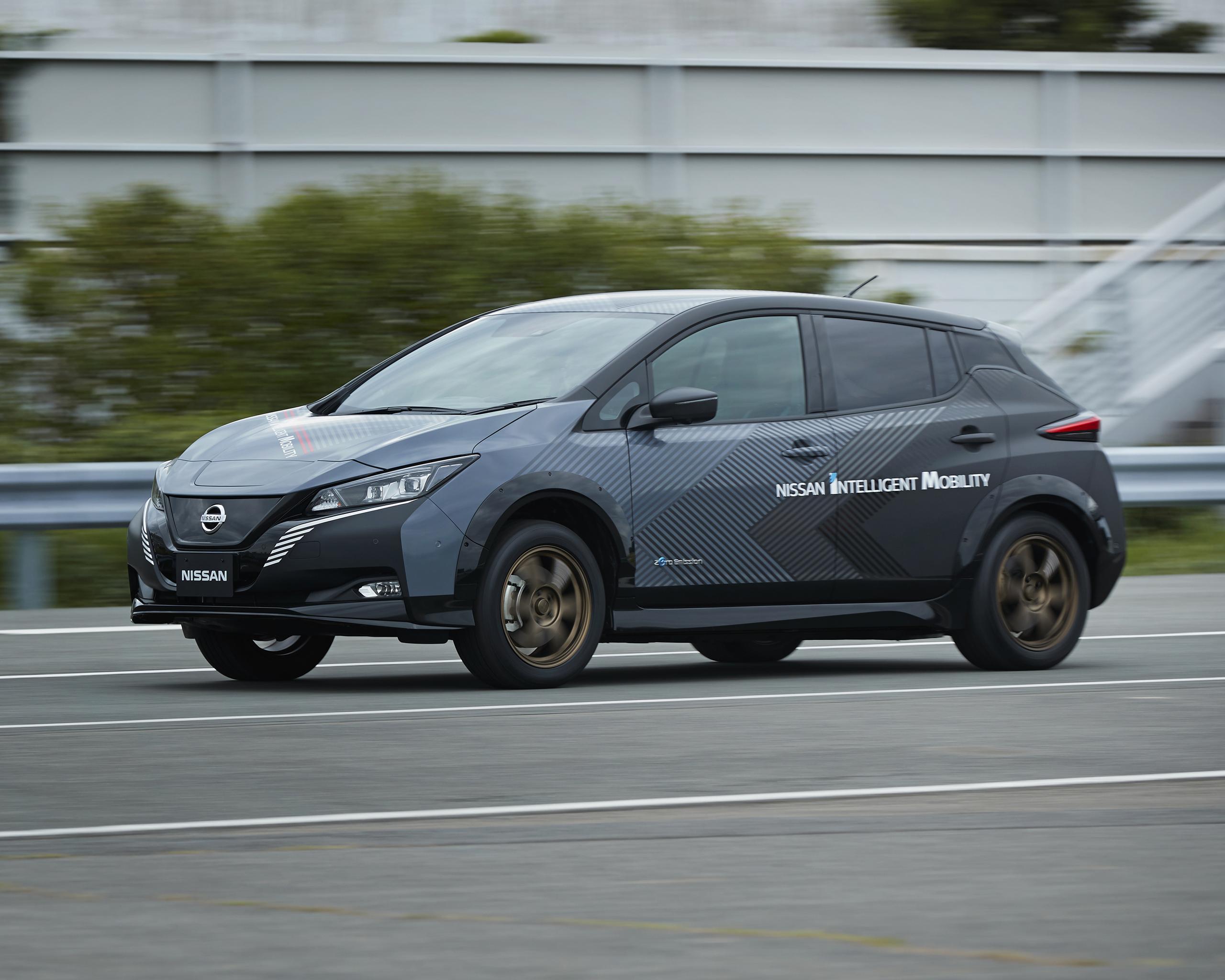 Nissan Builds Ev Test Car with Twin-Motor All-Wheel Control Technology