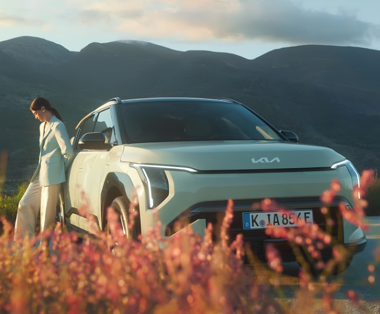 The Kia EV3 gallery image 1