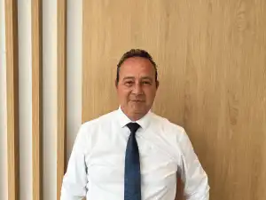 Davide Nobrega representing Donald’s dealership team.