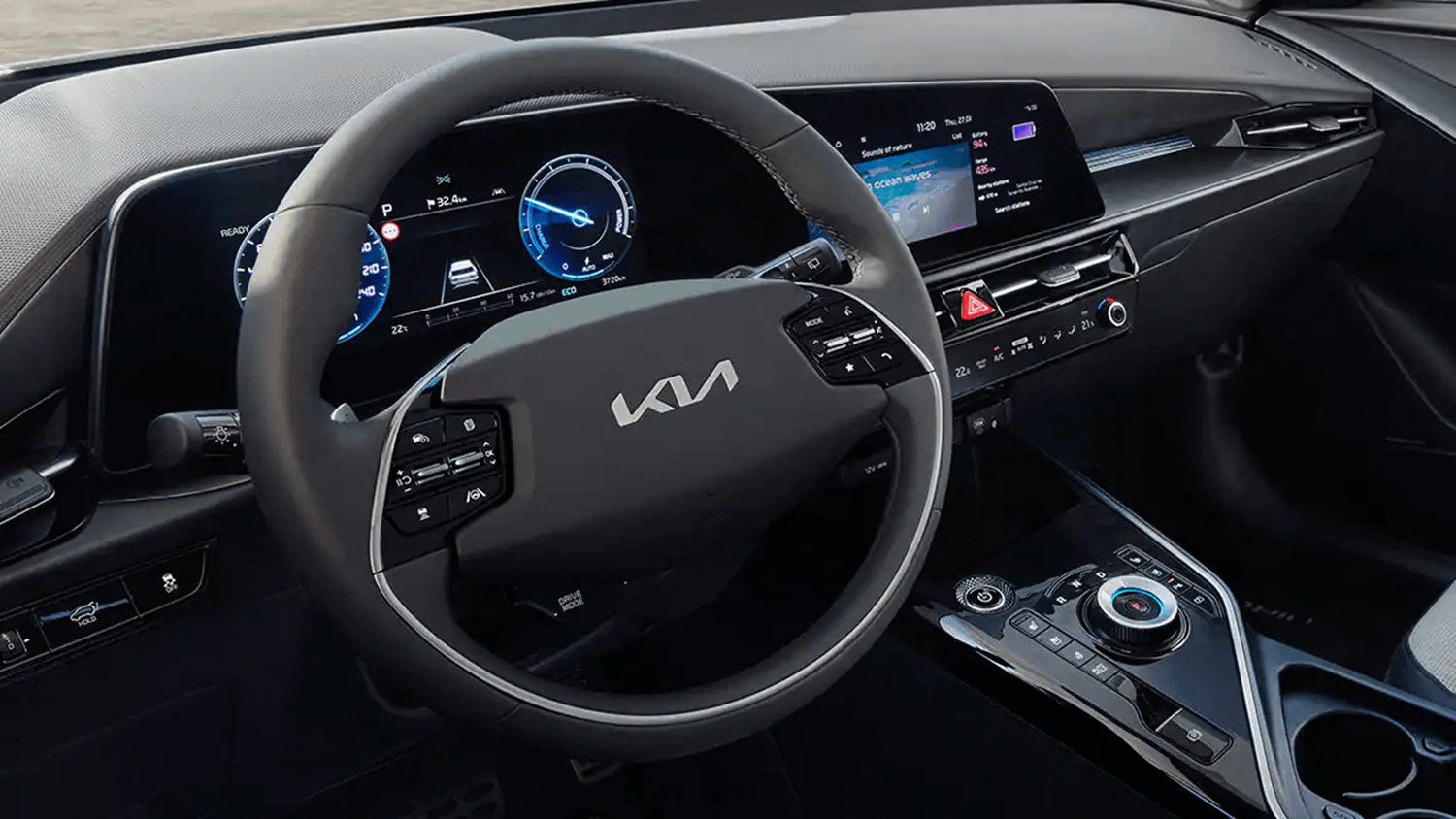 Kia Niro exterior - steering wheel and dashboard