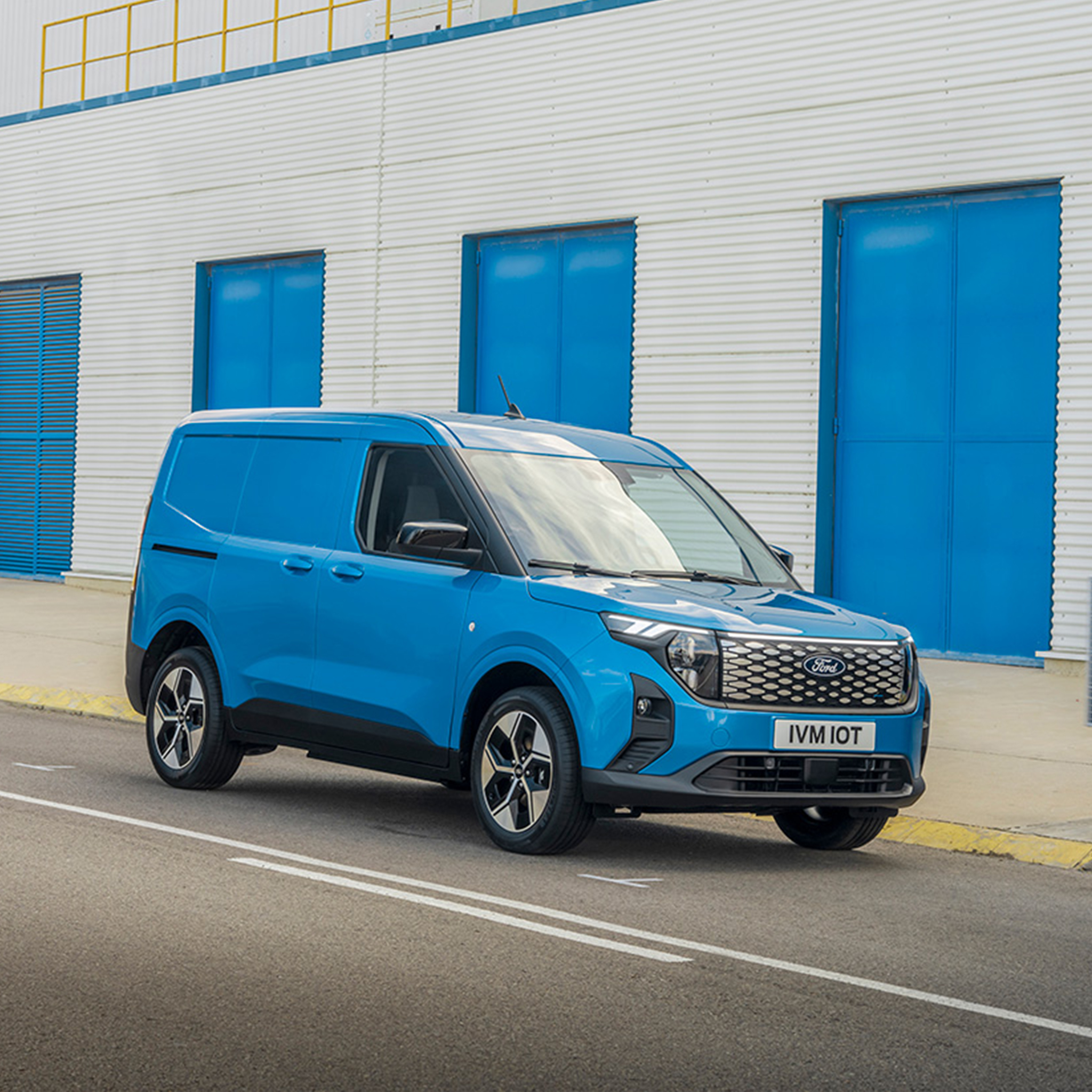 E-Transit Courier