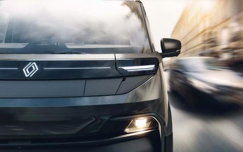 New Trafic E-Tech Electric Panel