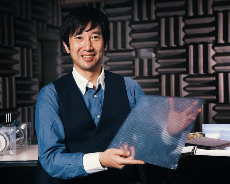 Nissan shows new, lightweight noise-reducing technology at CES