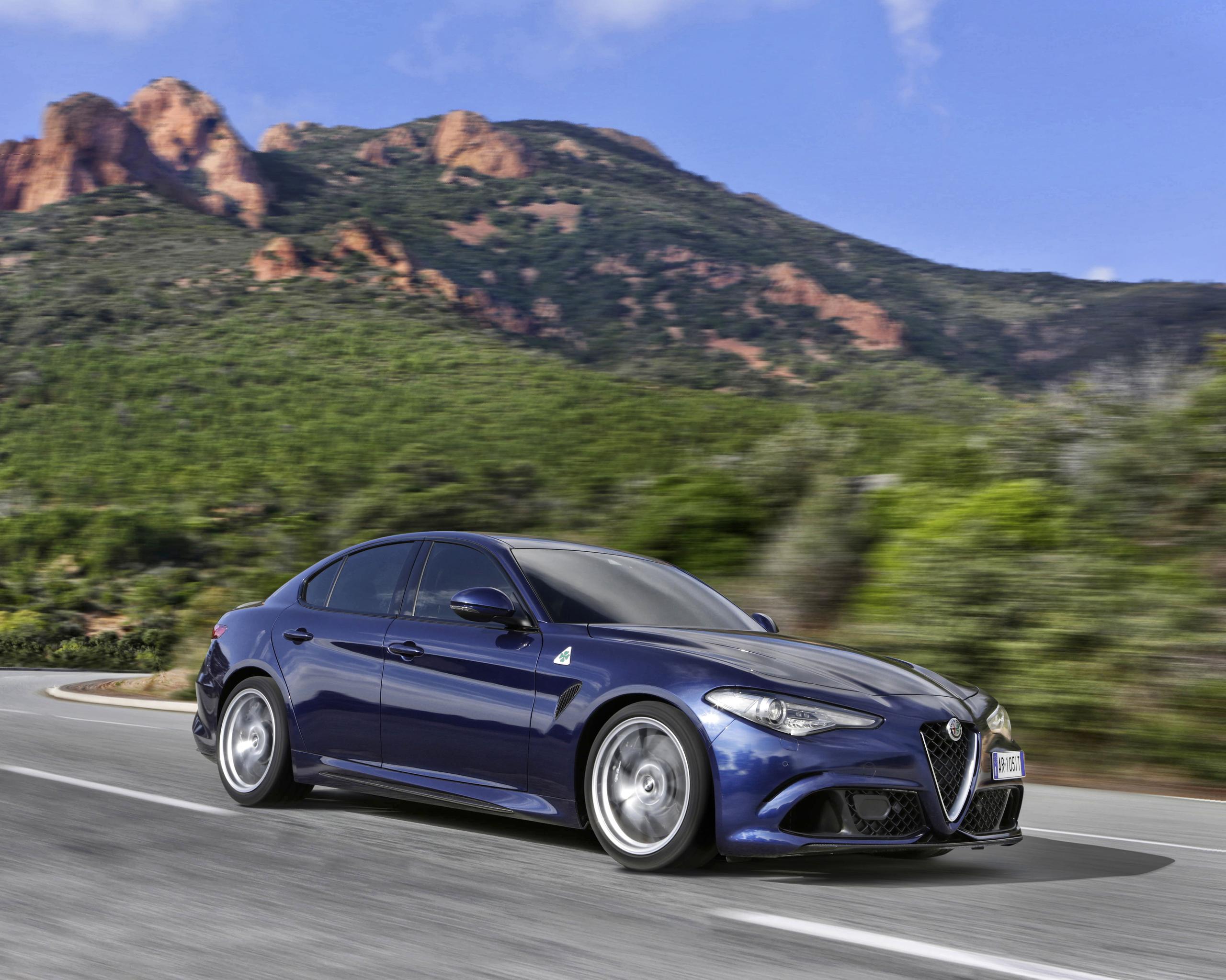 Hat-trick for the Alfa Romeo Giulia Quadrifoglio at the “What Car?” magazine “Car of the Year 2020” awards