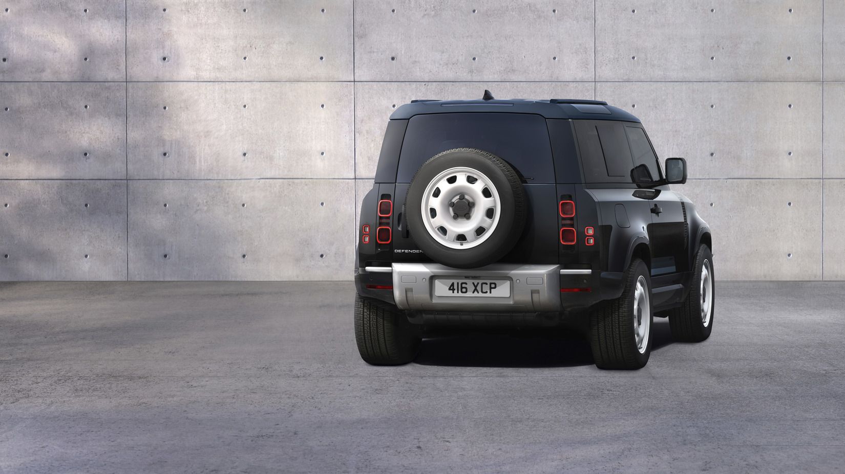 Land Rover Defender 90 Rear View