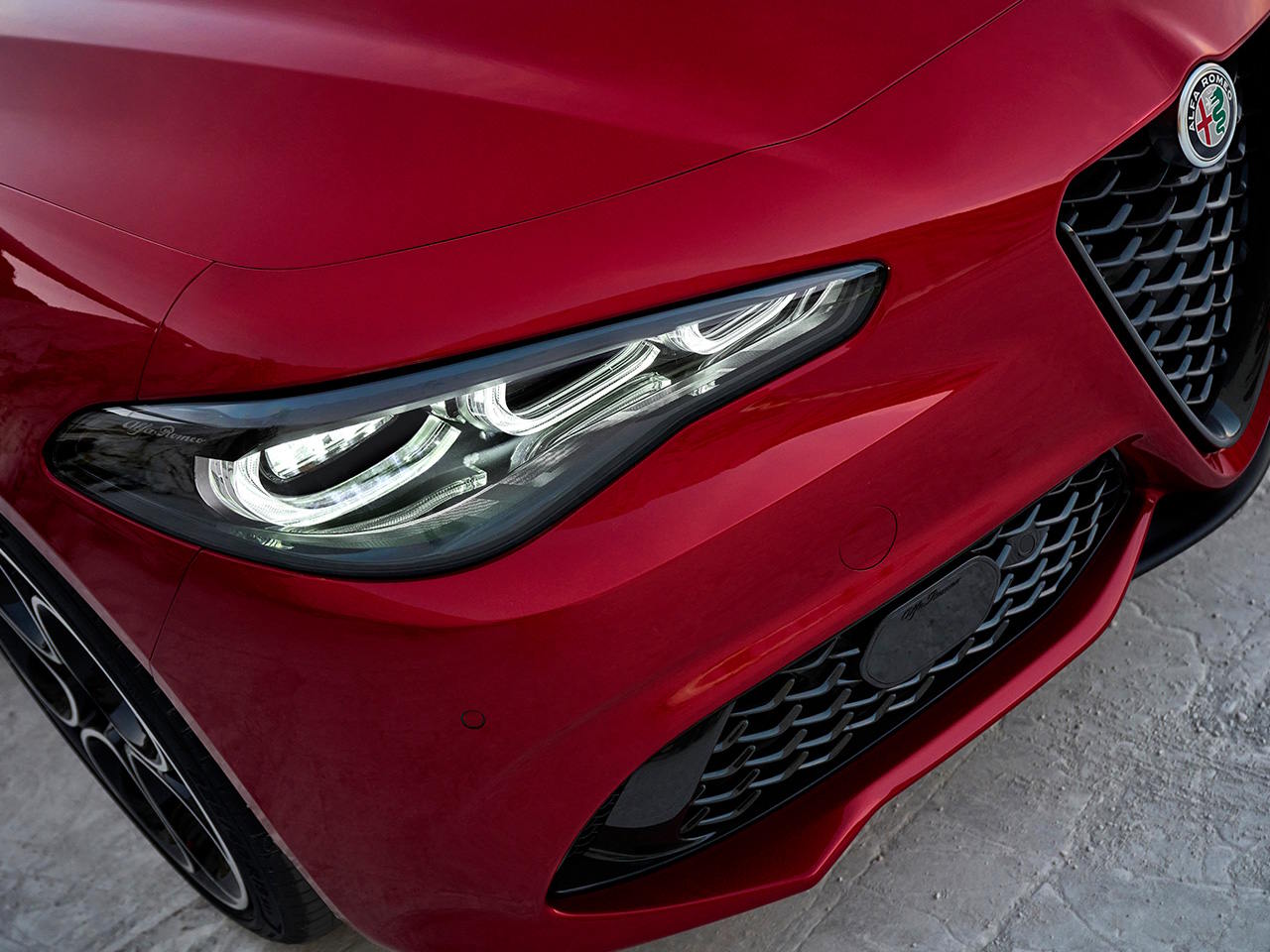 Giulia Exterior