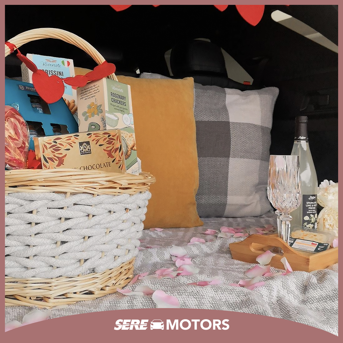 Pic Nic set up in boot of car