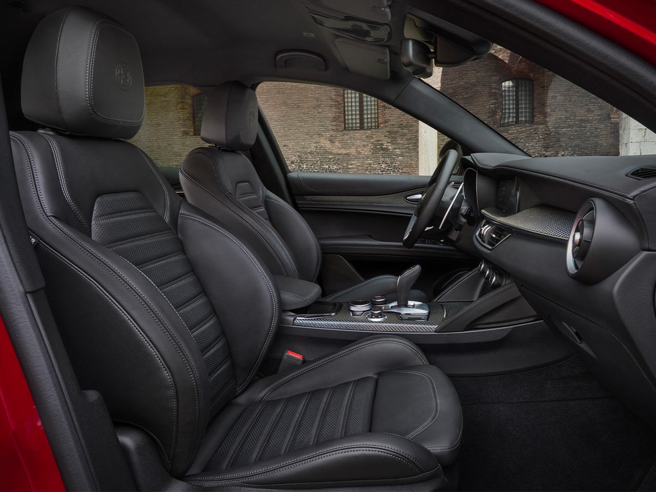 Stelvio Quadrifolgio Interior
