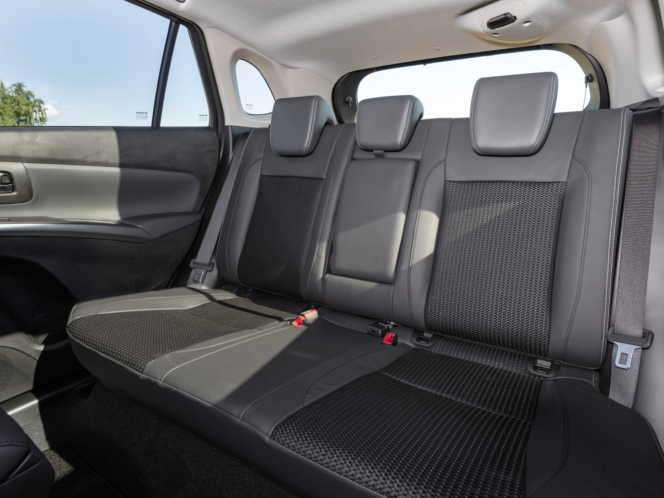 S Cross interior rear seats