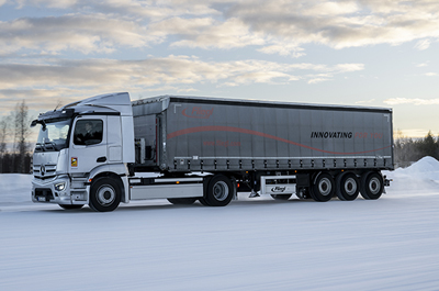 Around 3,000 kilometers covered completely electrically: eActros 300 as a tractor unit glides from the Arctic Circle to Stuttgart