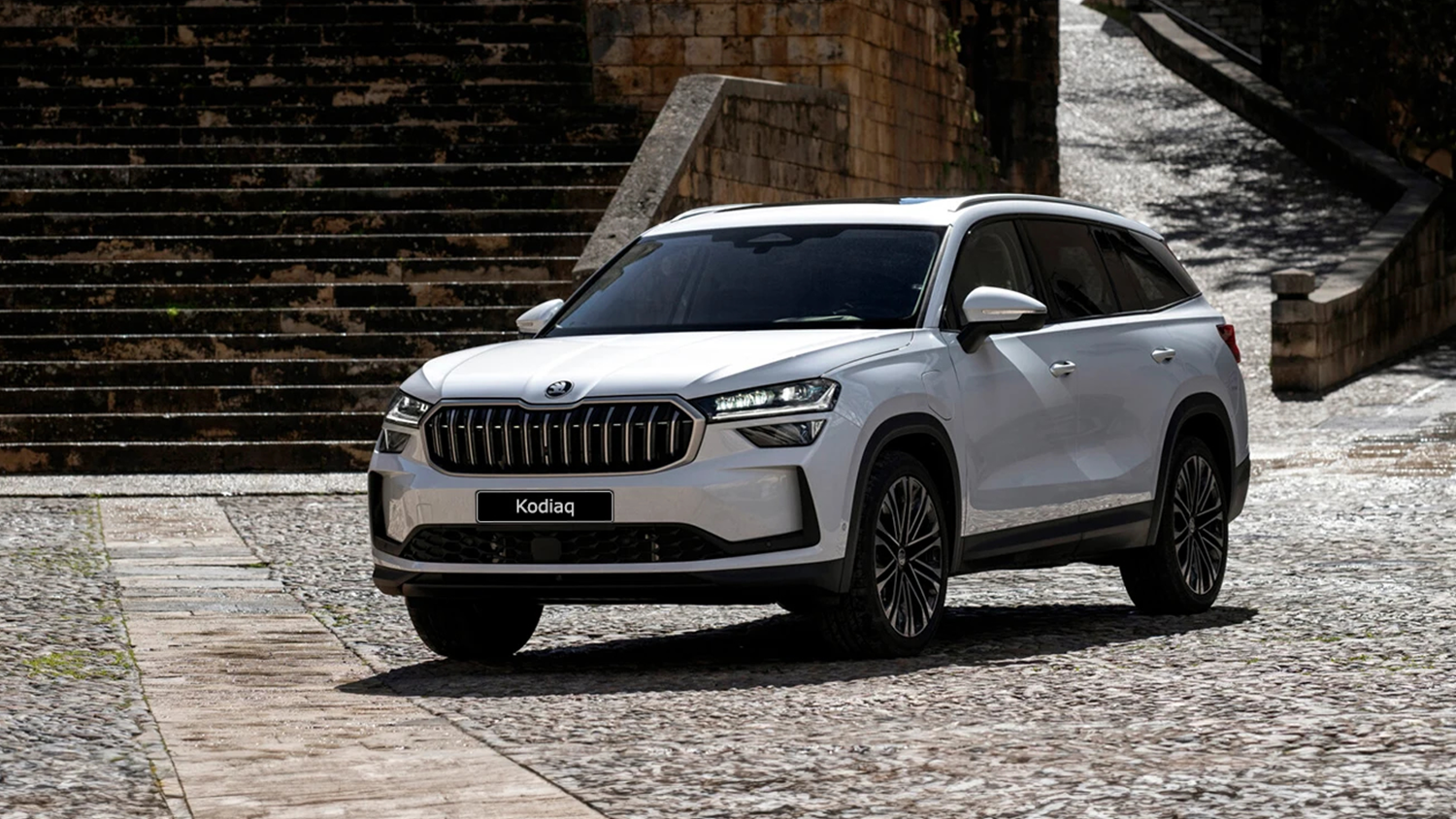 white Kodiaq