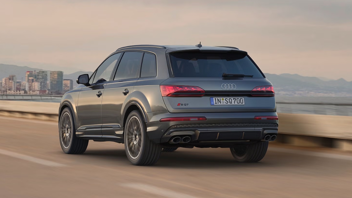 SQ7 SUV