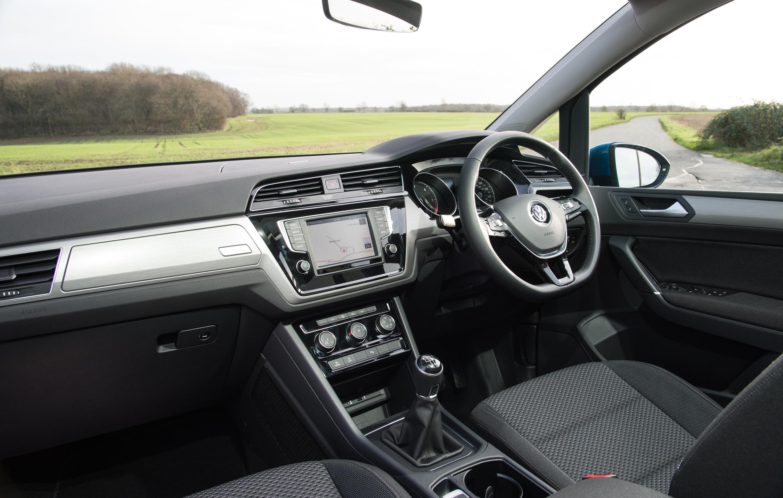 Volkswagen Touran Interior
