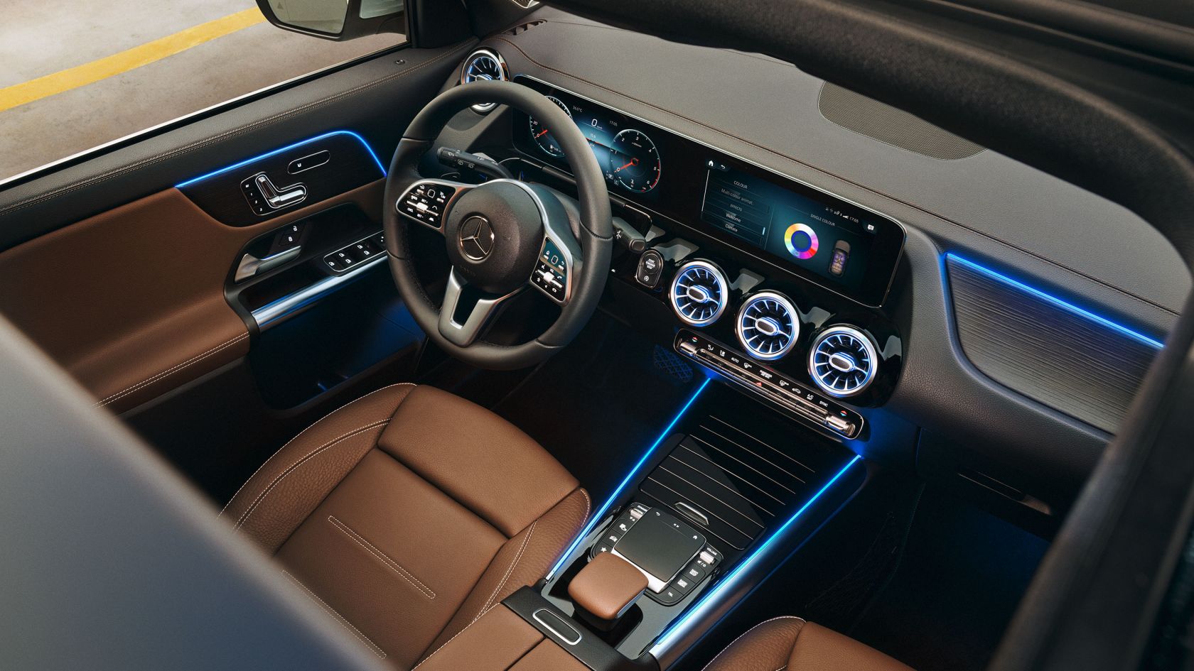 Mercedes GLA inside cabin