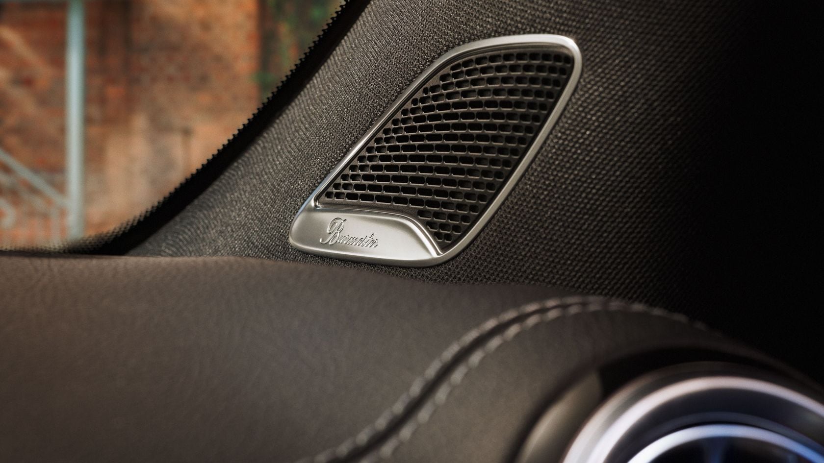 GLA Premium Sound system