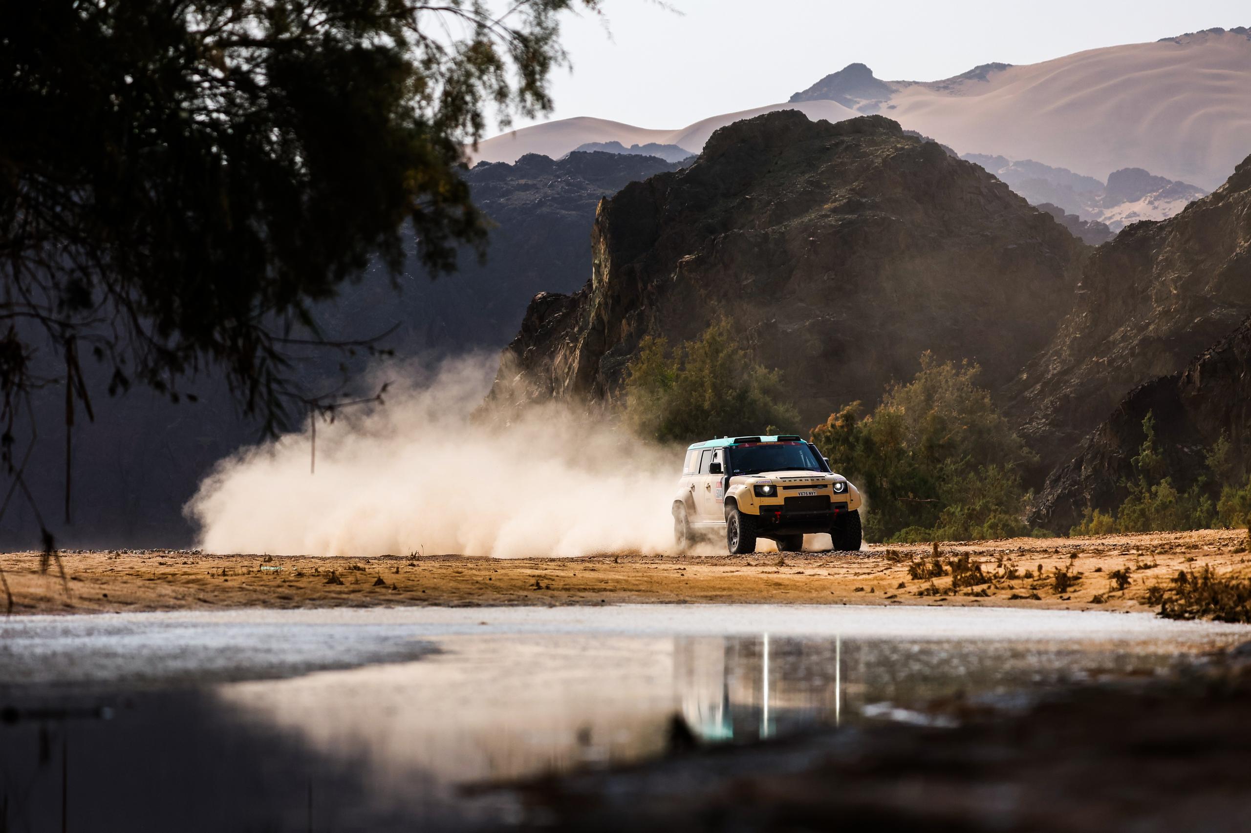 Land Rover Defender