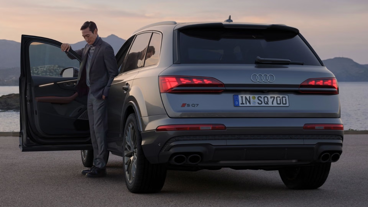 SQ7 SUV