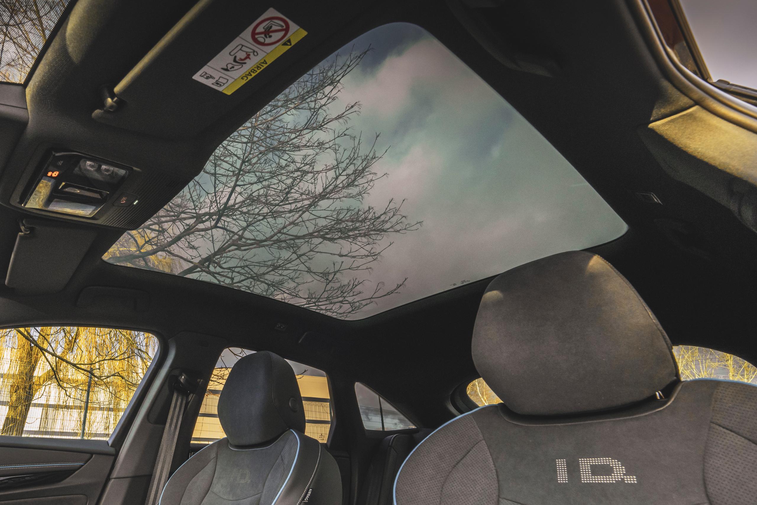 Volkswagen ID.7 Panoramic Roof