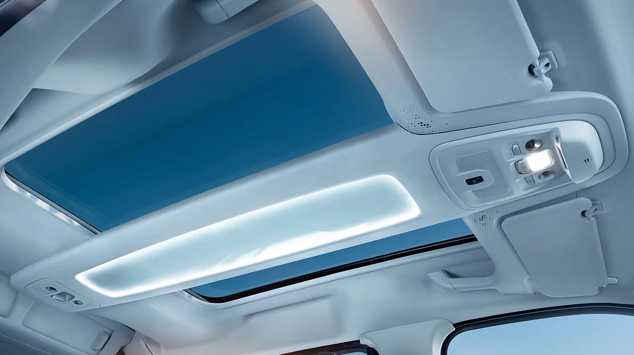 Combo Life EV Interior