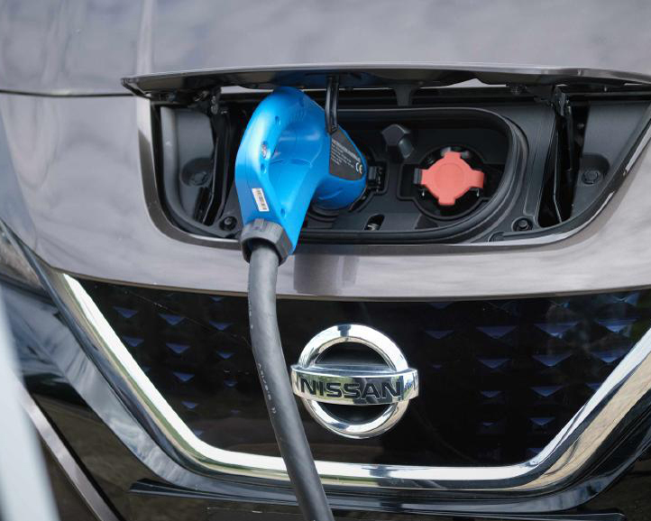 Parking up to power business: E.ON and Nissan announce major V2G project milestone