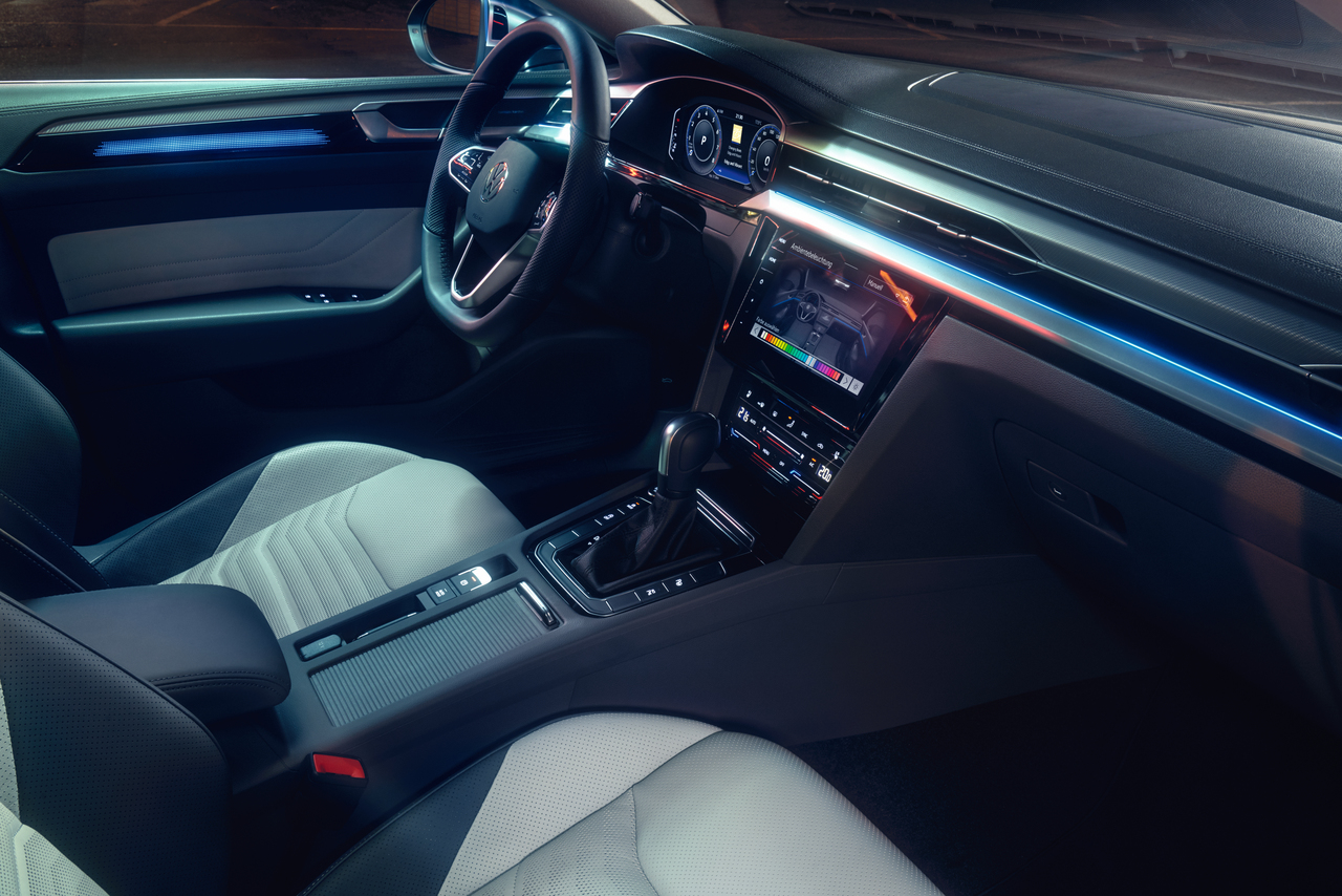 VW Arteon Shooting Brake infotainment