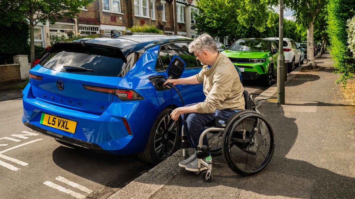 Vauxhall partners with mobility in motion