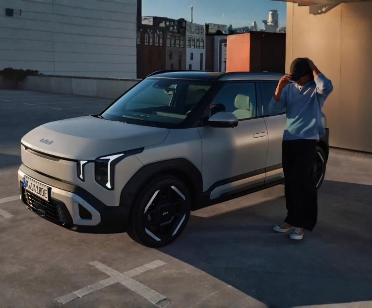 The Kia EV2 gallery image 3