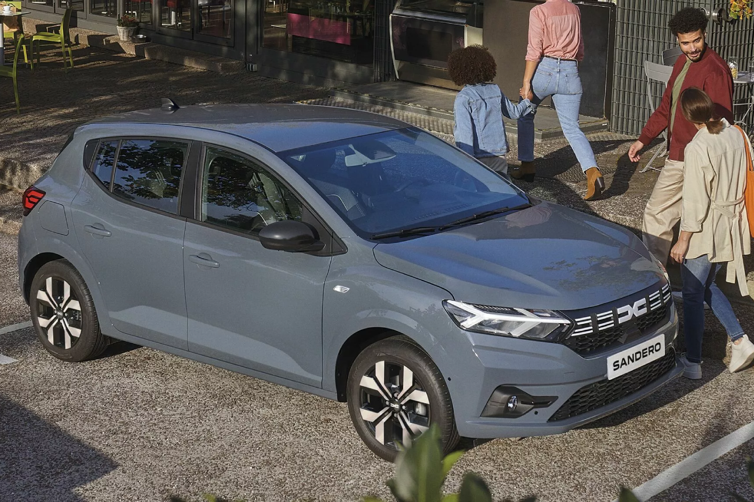 Dacia Sandero Front Side View