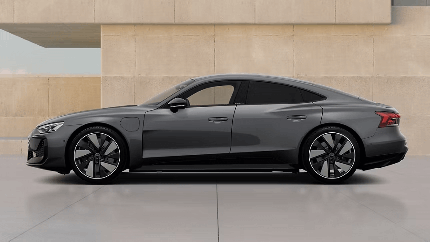 Audi RS e-tron GT Side View