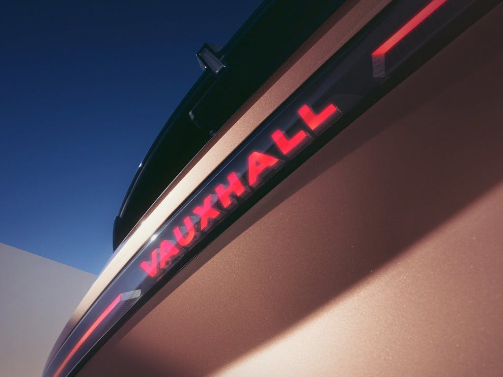 New Grandland Hybrid