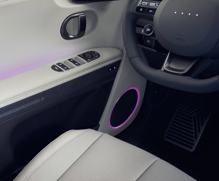 The Hyundai IONIQ 5 gallery image 5
