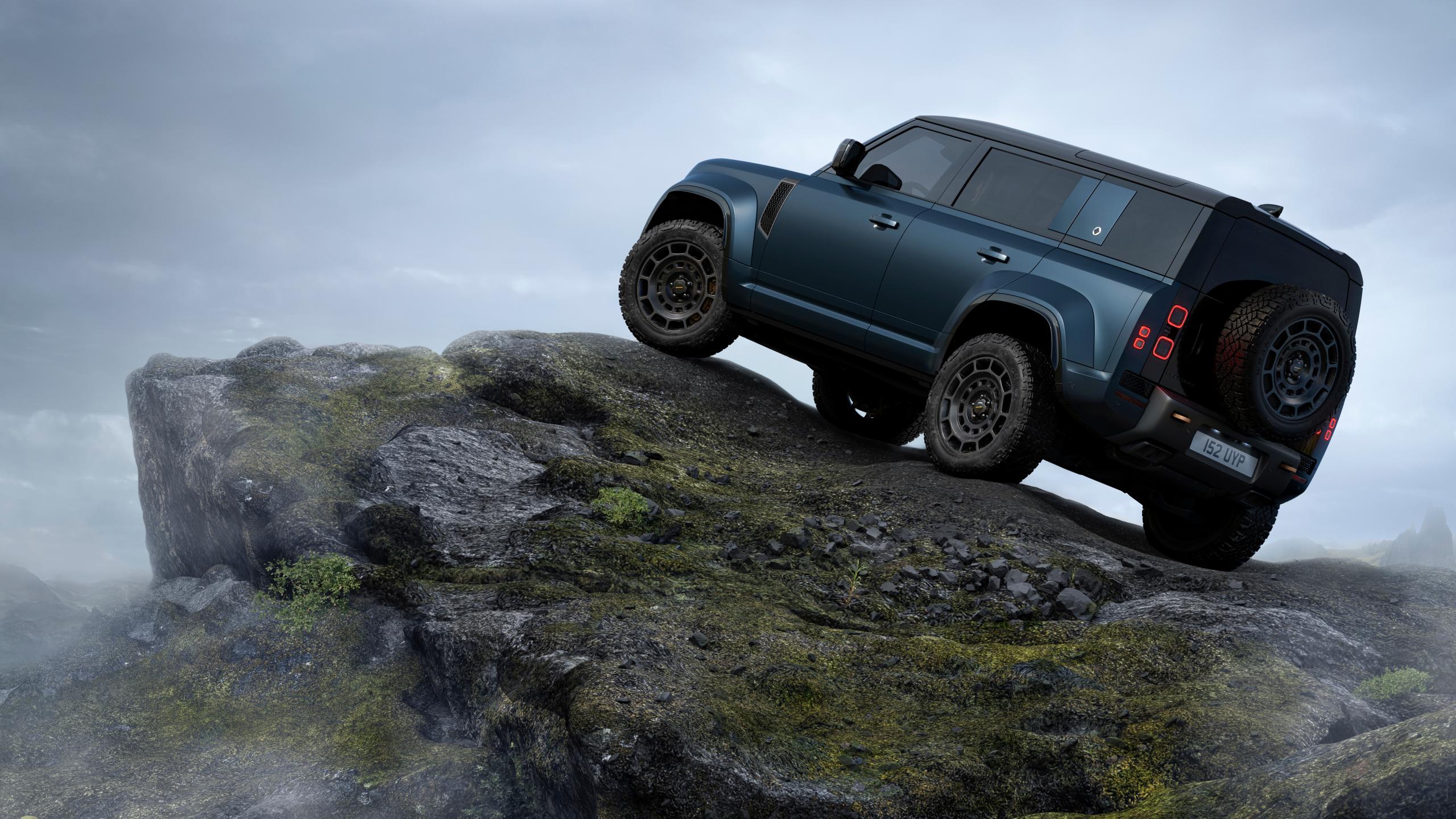 Land Rover by the edge of the a cliff