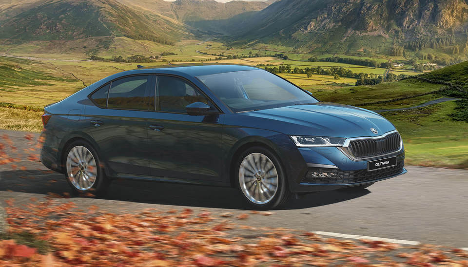 Blue SKODA Octavia Hatch Side View