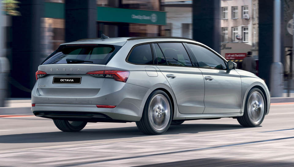 SKODA Ocatvia Estate Exterior