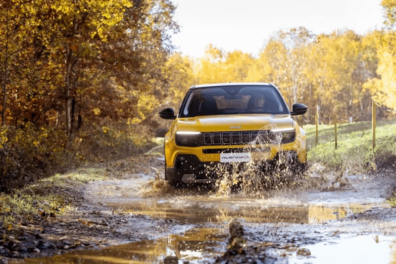 Jeep Avenger Ultimate Buyer's Guide | Features, Awards, Technology, Performance & Lots More