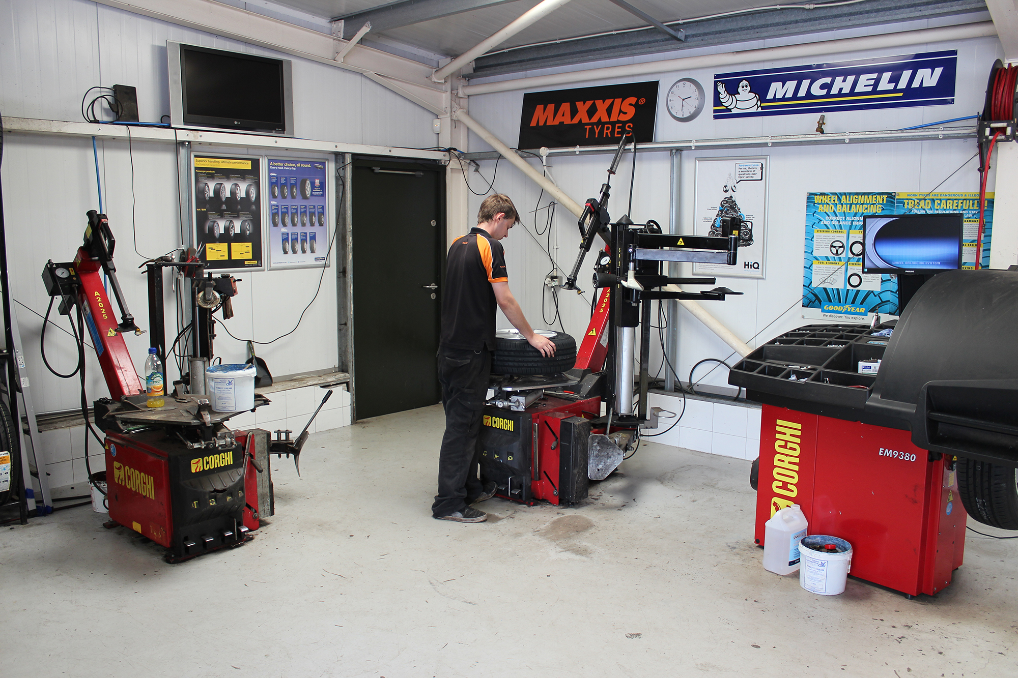 Ford Repairs, Parts, and Tyres Ford Dealership, Tenterden C B