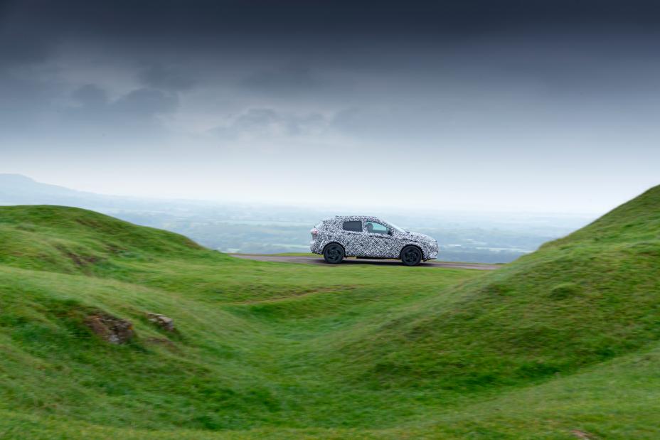 Nissan All-New Qashqai parked on hillside side facing
