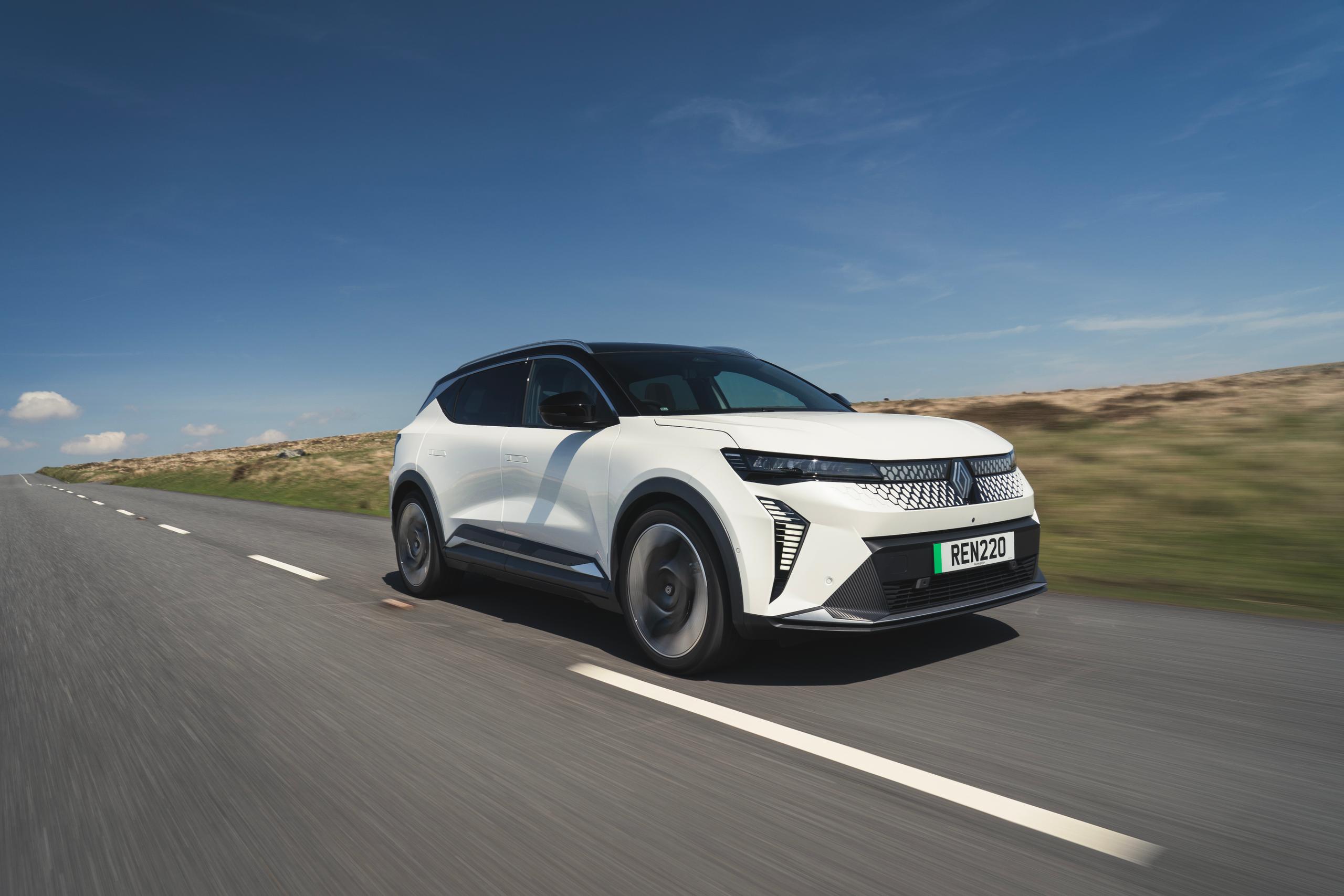 Renault Scenic E-Tech 100% Electric Wins “New Car of the Year” at Motor Trader Industry Awards 2024
