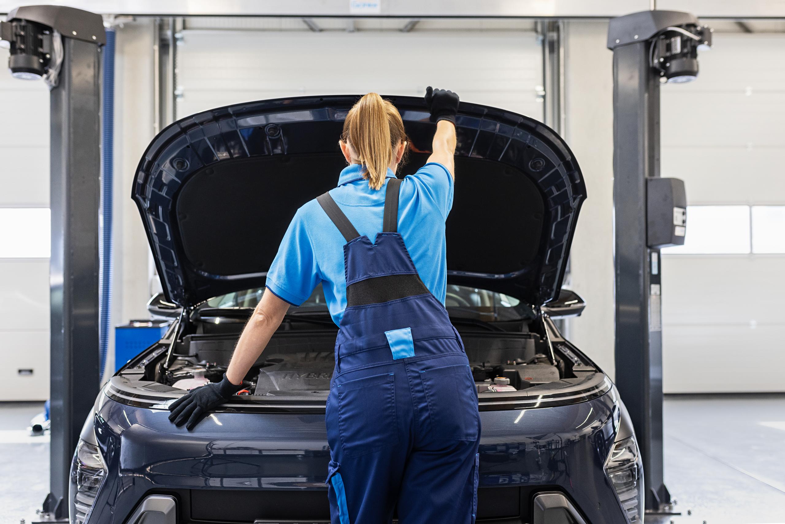 Hyundai Technician