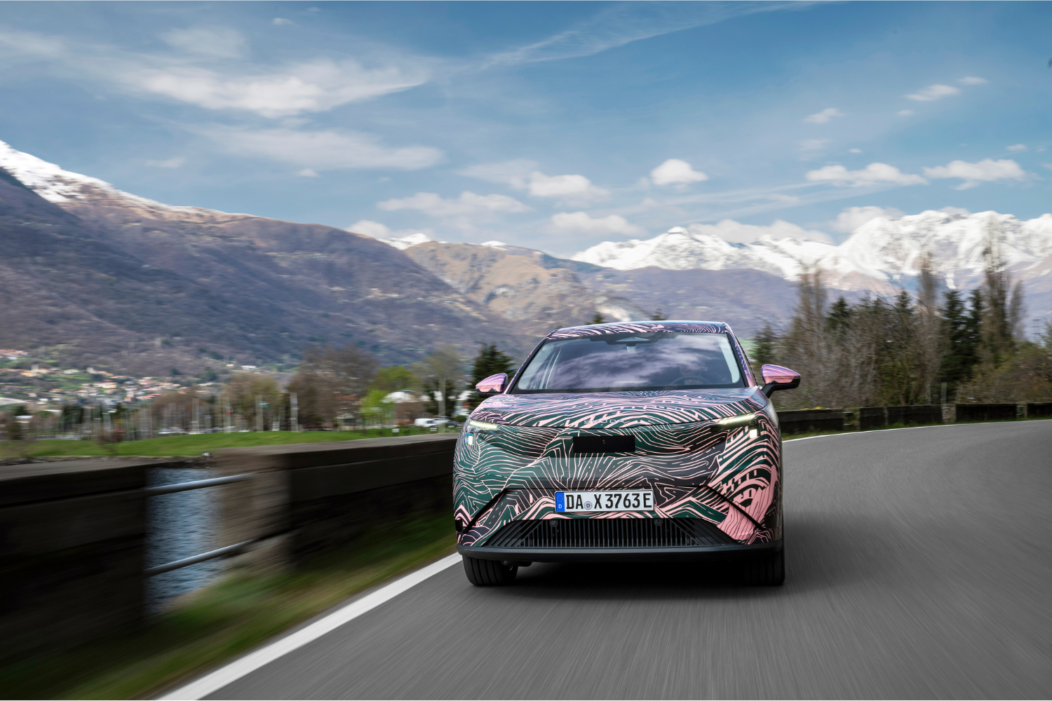 All-new Skoda Peaq front view